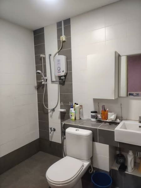 2-storey Terraced House for Sale in Bandar Bukit Raja (Klang) - Han . - Bathroom - PropertyGuru.com.my