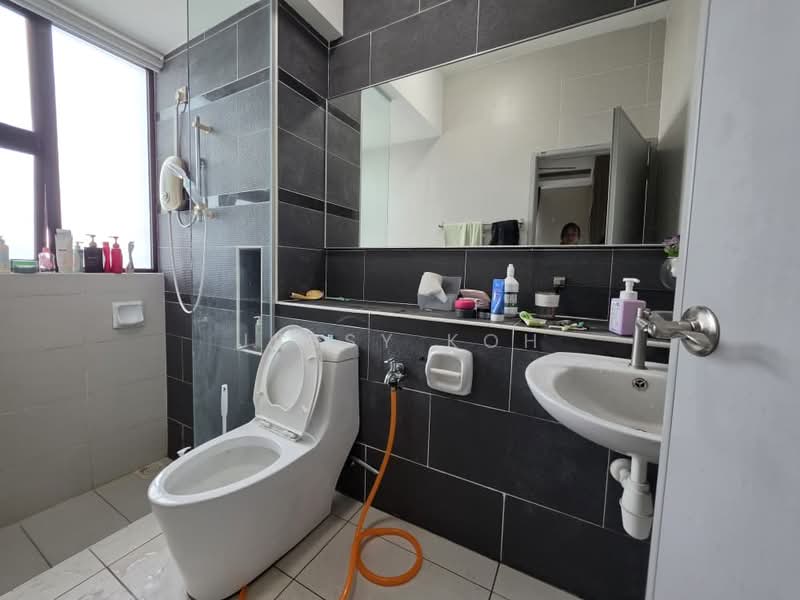 Service Residence for Rent at The Sky Executive Suites - Jessy Koh - Bathroom - PropertyGuru.com.my