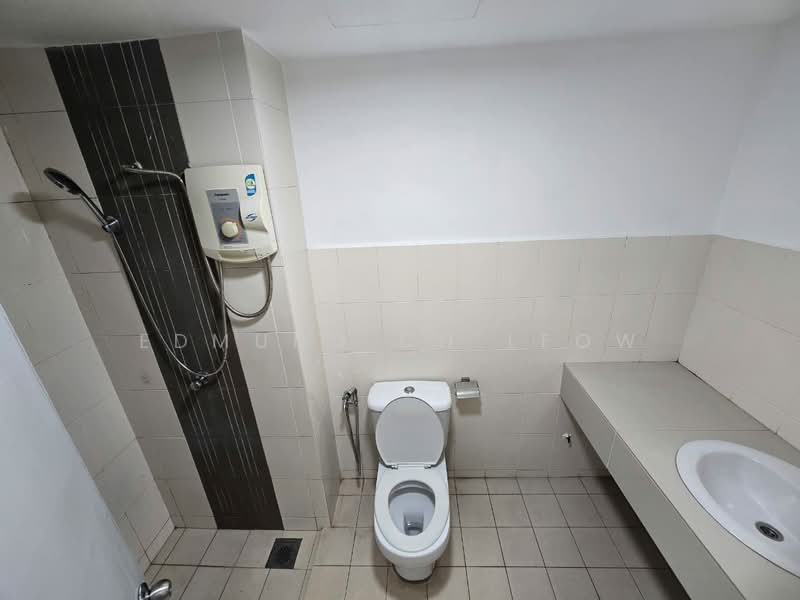 Kondominium untuk Disewa di Symphony Heights (Simfoni Heights) - Edmund CH Leow - Bathroom - PropertyGuru.com.my