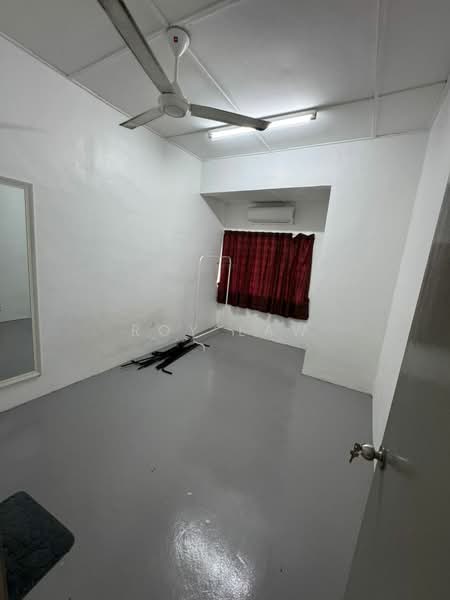 Rumah Teres 1 Tingkat untuk Disewa di Teluk Kemang (Negeri Sembilan) - Roy Law - Interior - PropertyGuru.com.my