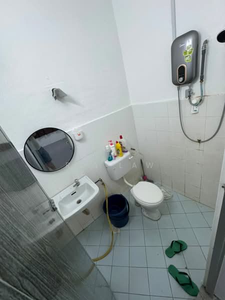 Rumah Teres 1 Tingkat untuk Disewa di Teluk Kemang (Negeri Sembilan) - Roy Law - PropertyGuru.com.my