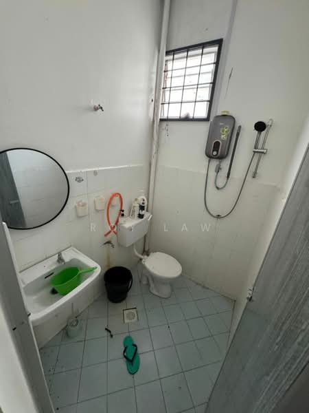 Rumah Teres 1 Tingkat untuk Disewa di Teluk Kemang (Negeri Sembilan) - Roy Law - PropertyGuru.com.my