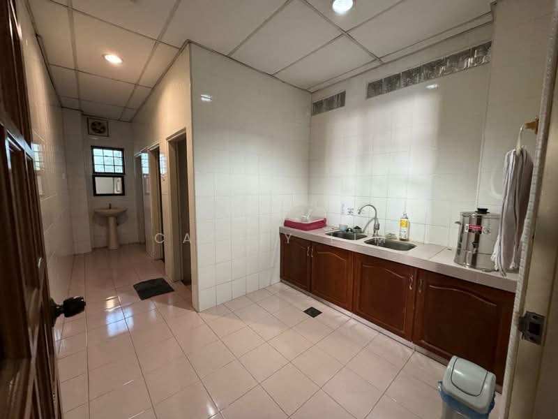 Detached Factory for Rent in Sasaran (Kuala Selangor) - Cassey Lim - Kitchen - PropertyGuru.com.my