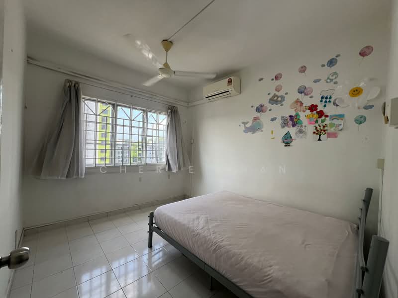 Pangsapuri untuk Dijual di Impian Senibong Apartment - Cherie Chan - Bedroom - PropertyGuru.com.my