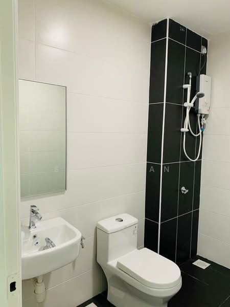 Service Residence for Sale at Tropez Residences - Seven Tan - Bathroom - PropertyGuru.com.my