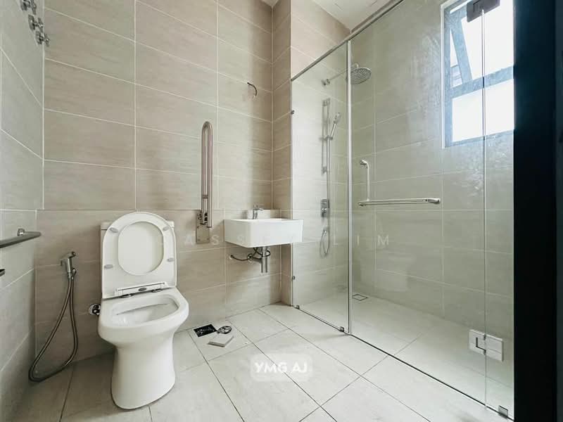 Link Bungalow for Sale in Setia Alam (Selangor) - Cassey Lim - Bathroom - PropertyGuru.com.my