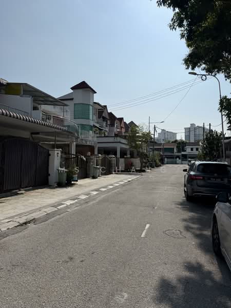 2-storey Terraced House for Sale in Jelutong (Penang) - Ms Chang - Exterior - PropertyGuru.com.my