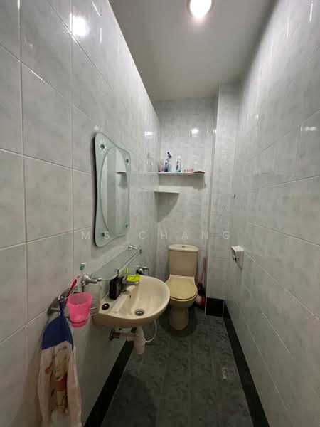 2-storey Terraced House for Sale in Jelutong (Penang) - Ms Chang - Bathroom - PropertyGuru.com.my