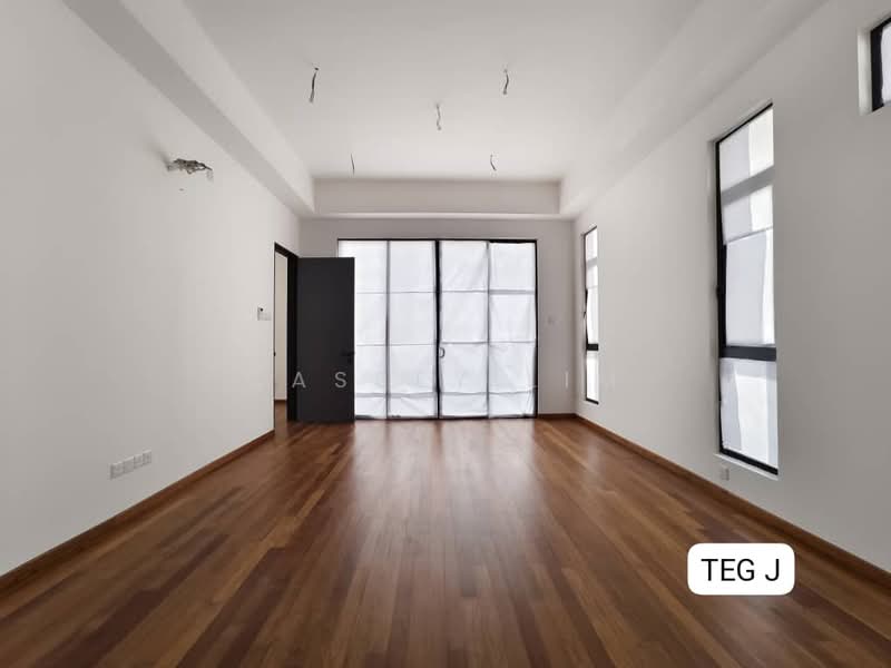 Bungalow for Sale in Alam Nusantara (Setia Alam) - Cassey Lim - Living Room - PropertyGuru.com.my