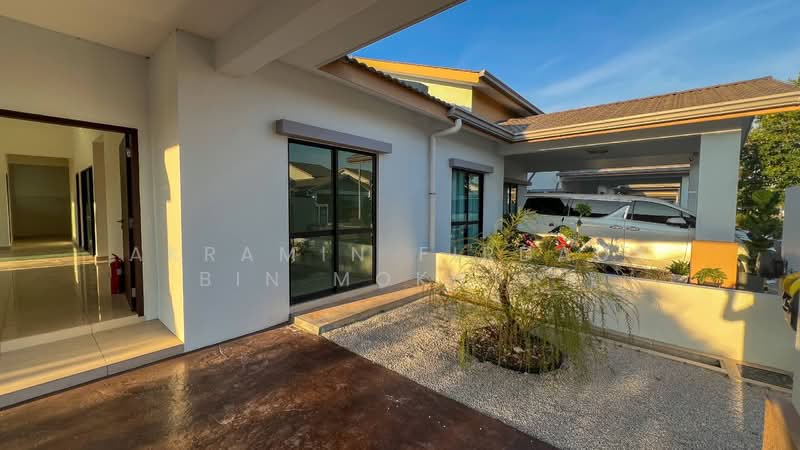 Rumah Berkembar untuk Dijual di Kepala Batas (Penang) - Akramin Firdaus Bin Mokhtar - Exterior - PropertyGuru.com.my