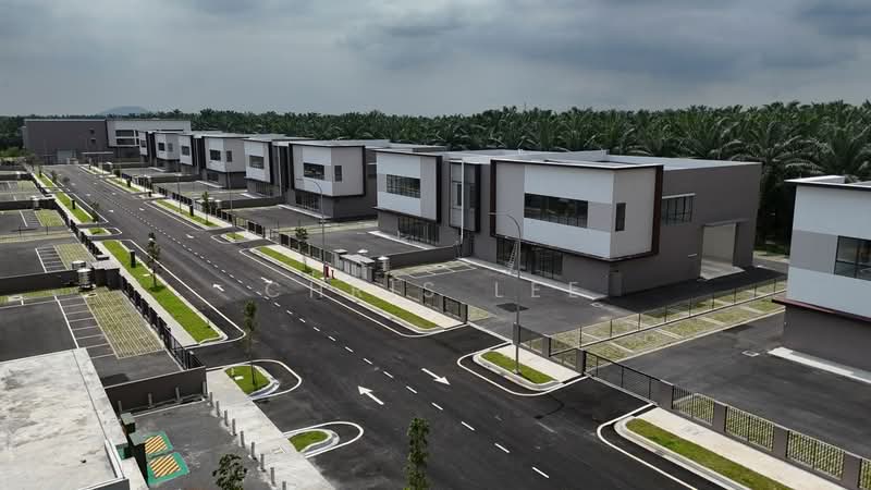 Semi-D Factory for Rent in Taman Perindustrian Air Hitam (Klang) - Chris Lee - Exterior - PropertyGuru.com.my