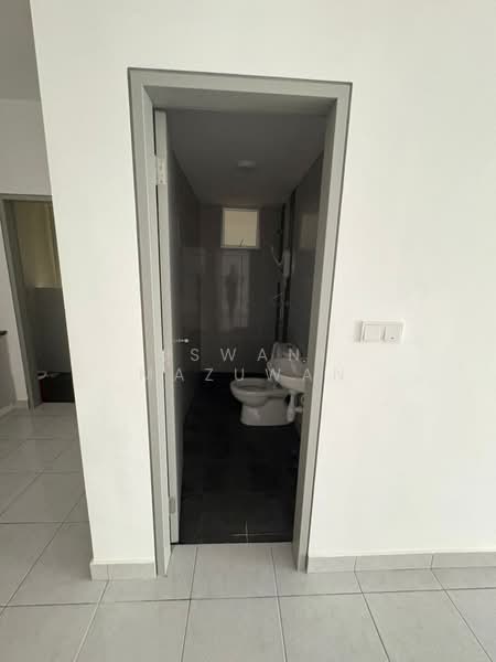 Pangsapuri untuk Disewa di Idaman Melur @ Cybersouth - Uswani Mazuwan - Bathroom - PropertyGuru.com.my