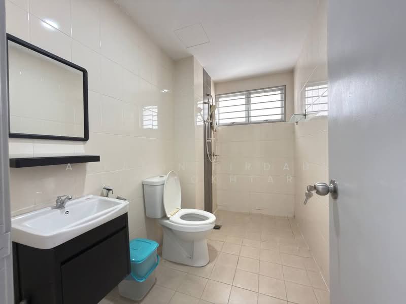 Condominium for Sale at Symphony Heights (Simfoni Heights) - Akramin Firdaus Bin Mokhtar - Bathroom - PropertyGuru.com.my