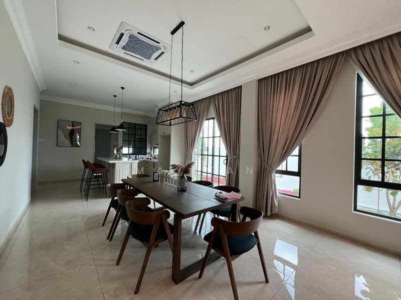 Bungalow for Sale in Taman Parkland (Kluang) - May Tan - Dining Room - PropertyGuru.com.my