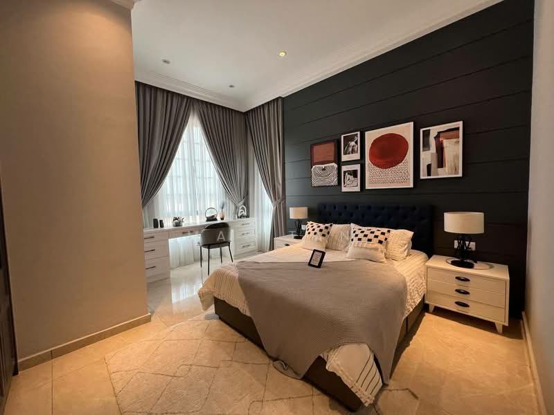 Bungalow for Sale in Taman Parkland (Kluang) - May Tan - Bedroom - PropertyGuru.com.my