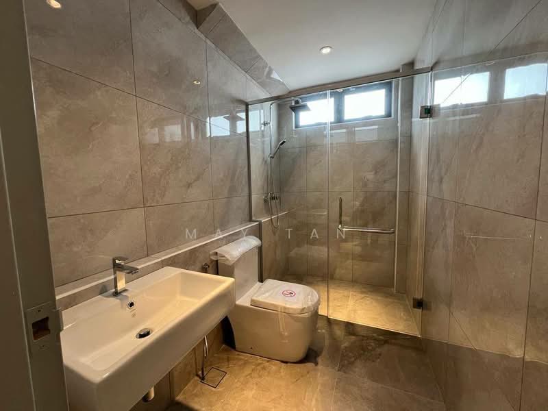 Bungalow for Sale in Taman Parkland (Kluang) - May Tan - Bathroom - PropertyGuru.com.my