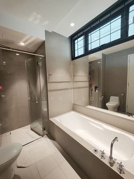 Kondominium untuk Dijual di The Address - Allen Yeoh - Bathroom - PropertyGuru.com.my