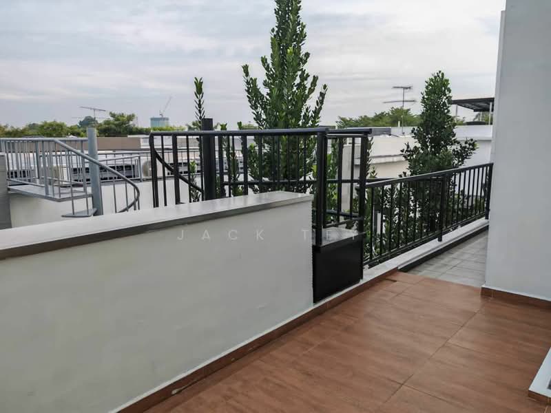 Bungalow for Sale in Johor Bahru (Johor) - Jack Tey - Balcony - PropertyGuru.com.my