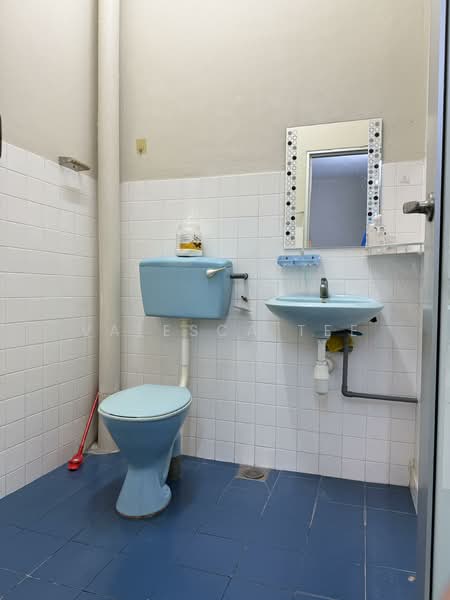 Terraced House for Sale in Kapar (Selangor) - Valesca Tee - Bathroom - PropertyGuru.com.my