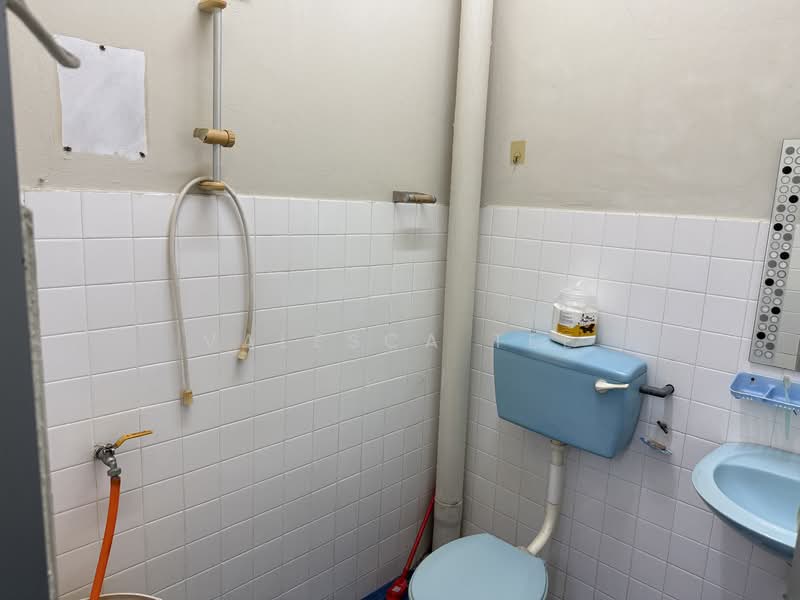 Terraced House for Sale in Kapar (Selangor) - Valesca Tee - Bathroom - PropertyGuru.com.my