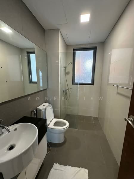 Condominium for Sale at Hampshire Residences - Agnes Liew - Bathroom - PropertyGuru.com.my