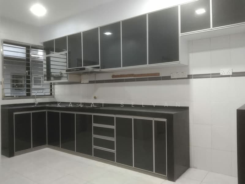 Rumah Teres 2 Tingkat untuk Disewa di Setia Tropika (Johor Bahru) - Kalai Selvan - Kitchen - PropertyGuru.com.my