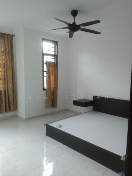 Rumah Teres 2 Tingkat untuk Disewa di Setia Tropika (Johor Bahru) - Kalai Selvan - Bedroom - PropertyGuru.com.my