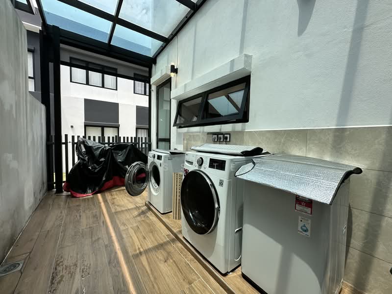 Semi-Detached House for Sale in Setia Alam (Selangor) - Jess Tee - Exterior - PropertyGuru.com.my