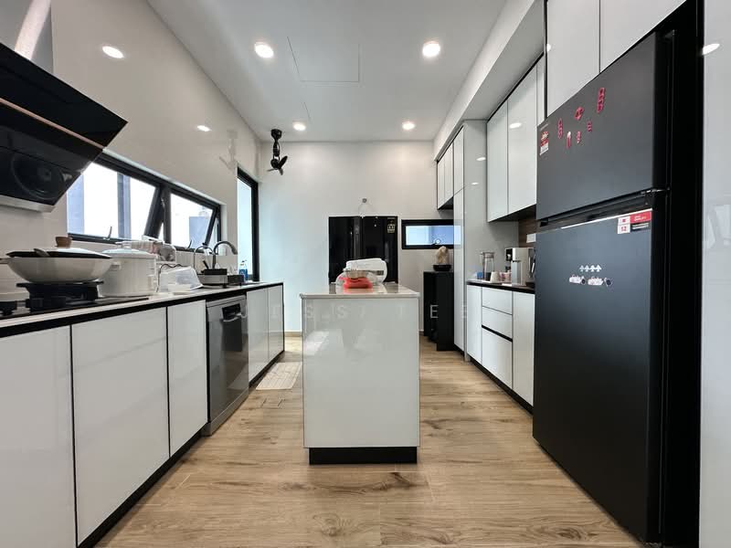 Semi-Detached House for Sale in Setia Alam (Selangor) - Jess Tee - Kitchen - PropertyGuru.com.my