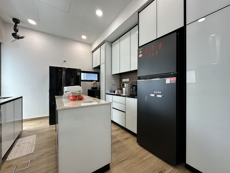 Semi-Detached House for Sale in Setia Alam (Selangor) - Jess Tee - Kitchen - PropertyGuru.com.my