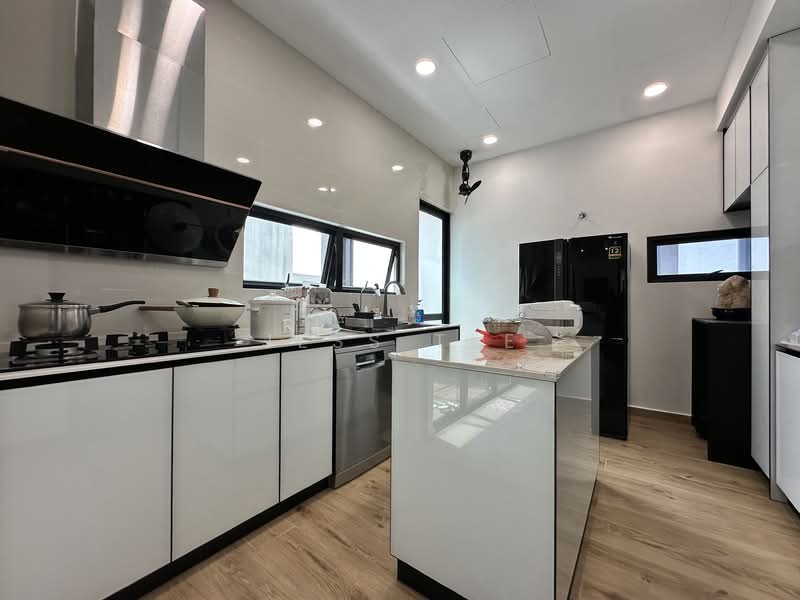 Semi-Detached House for Sale in Setia Alam (Selangor) - Jess Tee - Kitchen - PropertyGuru.com.my