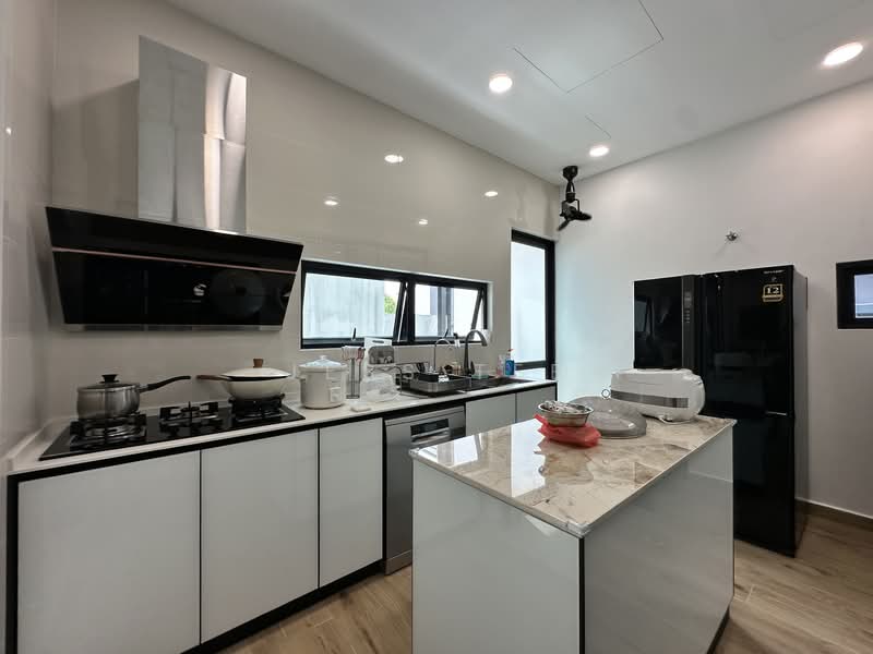 Semi-Detached House for Sale in Setia Alam (Selangor) - Jess Tee - Kitchen - PropertyGuru.com.my