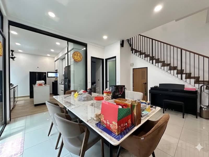 Semi-Detached House for Sale in Setia Alam (Selangor) - Jess Tee - Kitchen - PropertyGuru.com.my