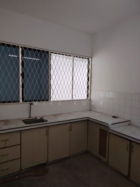 Rumah Teres 2 Tingkat untuk Disewa di Raja Uda (Butterworth) - Mike Kuar - Kitchen - PropertyGuru.com.my