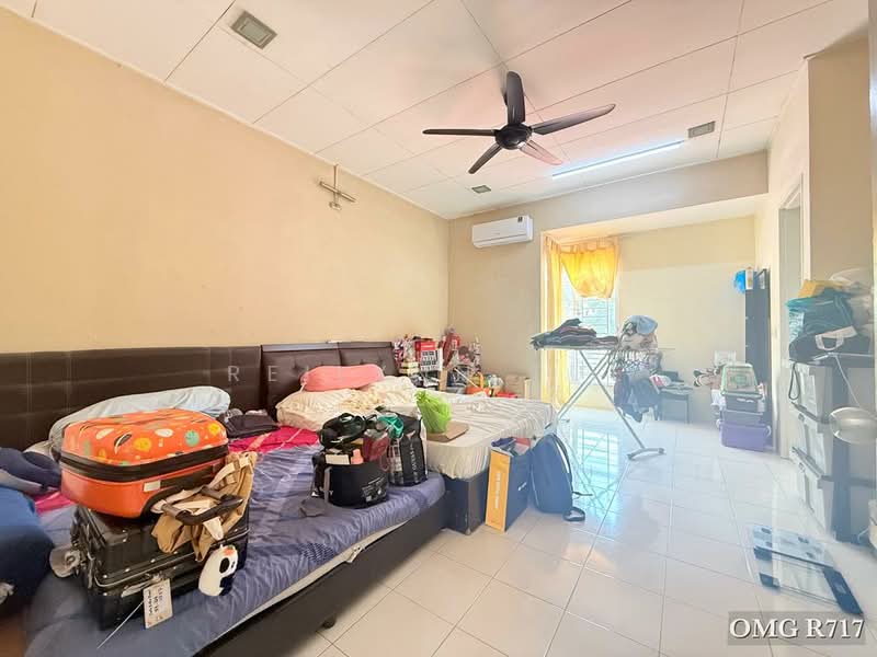 2-storey Terraced House for Sale in Setia Indah 9 (Setia Alam) - Reilynn Tue - Bedroom - PropertyGuru.com.my