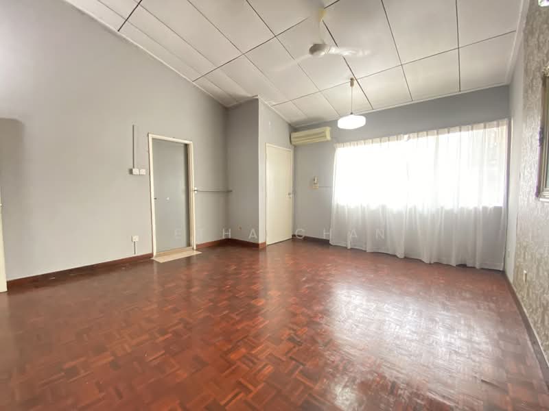2-storey Terraced House for Sale in Ampang Jaya (Ampang) - Hetha Chan - Living Room - PropertyGuru.com.my
