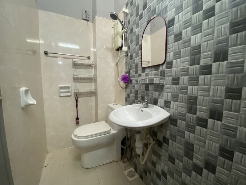 2-storey Terraced House for Sale in Ampang Jaya (Ampang) - Hetha Chan - Bathroom - PropertyGuru.com.my