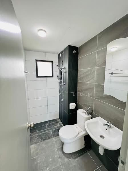 Servis Apartment untuk Disewa di Traders Garden @ Cheras Selatan - Cony Lum - Bathroom - PropertyGuru.com.my