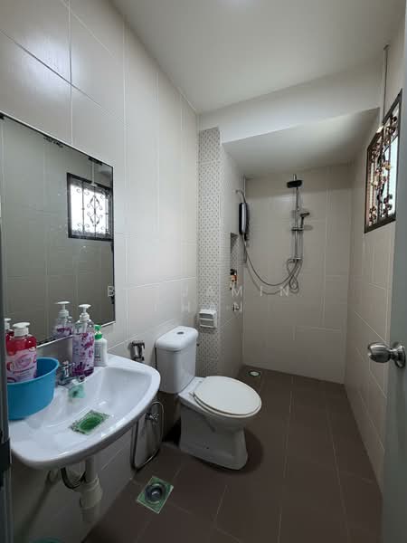 Rumah Teres 2 Tingkat untuk Dijual di Iskandar Puteri (Nusajaya) (Johor) - Benjamin Chan - Bathroom - PropertyGuru.com.my