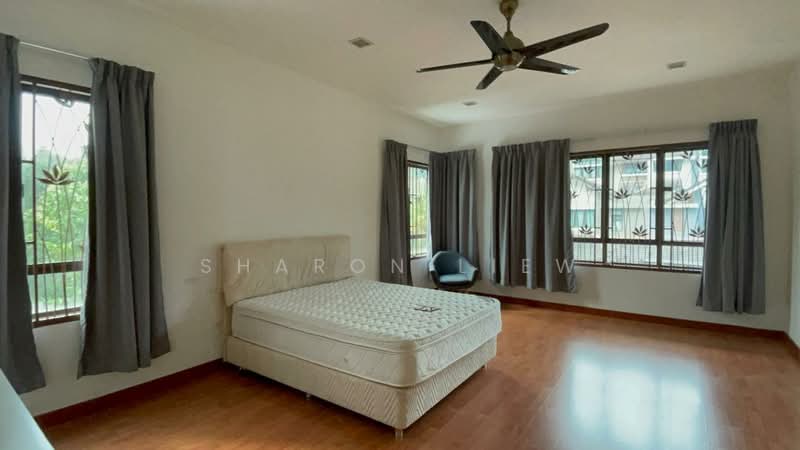 Rumah Banglo untuk Dijual di Batu 9 (Cheras) - Sharon Liew - Bedroom - PropertyGuru.com.my