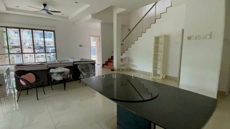 Rumah Banglo untuk Dijual di Batu 9 (Cheras) - Sharon Liew - Living Room - PropertyGuru.com.my