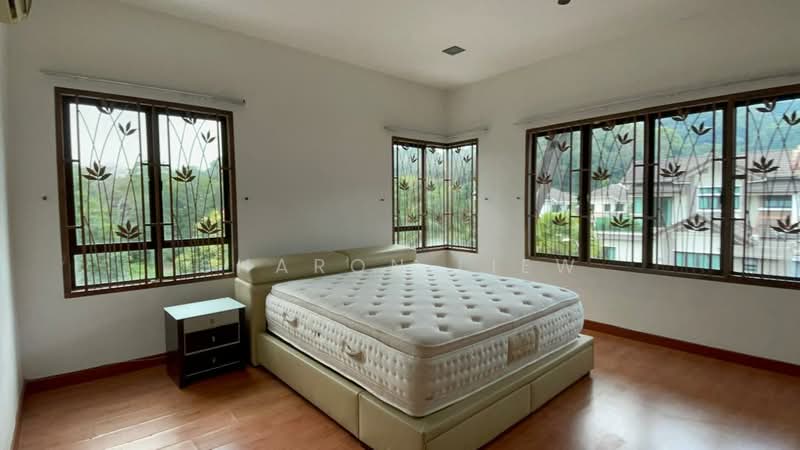 Rumah Banglo untuk Dijual di Batu 9 (Cheras) - Sharon Liew - Bedroom - PropertyGuru.com.my
