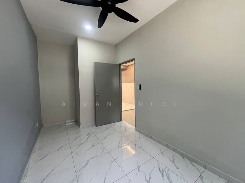 Rumah Teres 2 Tingkat untuk Dijual di Bandar Tasik Puteri (Rawang) - AIMAN ZUHDI - PropertyGuru.com.my