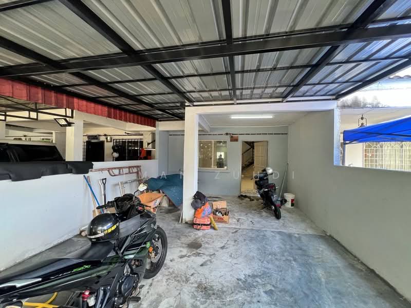 Rumah Teres 2 Tingkat untuk Dijual di Bandar Tasik Puteri (Rawang) - AIMAN ZUHDI - PropertyGuru.com.my