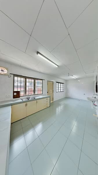 2-storey Terraced House for Sale in Taman Pelangi (Johor Bahru) - RUHIDAFI HAMIDON - Kitchen - PropertyGuru.com.my