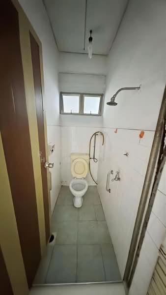 2-storey Terraced House for Sale in Taman Pelangi (Johor Bahru) - RUHIDAFI HAMIDON - Bathroom - PropertyGuru.com.my