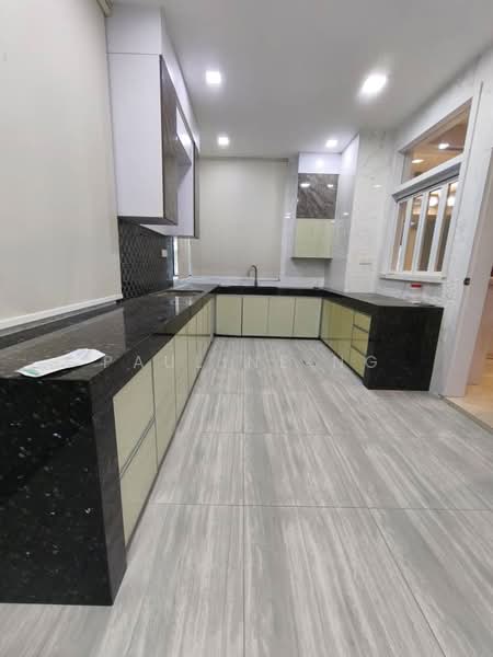 2-storey Terraced House for Sale in Taman Gaya (Ulu Tiram) - Pauline Ng - Kitchen - PropertyGuru.com.my