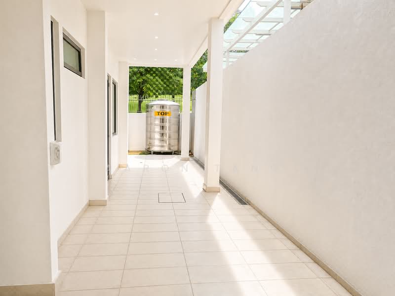 Semi-Detached House for Sale in Petaling Jaya (Selangor) - Aaron Tang - Corridor - PropertyGuru.com.my