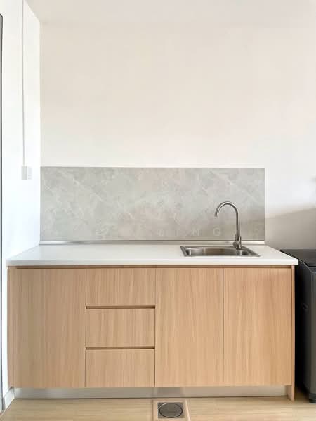 Servis Apartment untuk Disewa di The Pano - Kim Ling - Pantry - PropertyGuru.com.my
