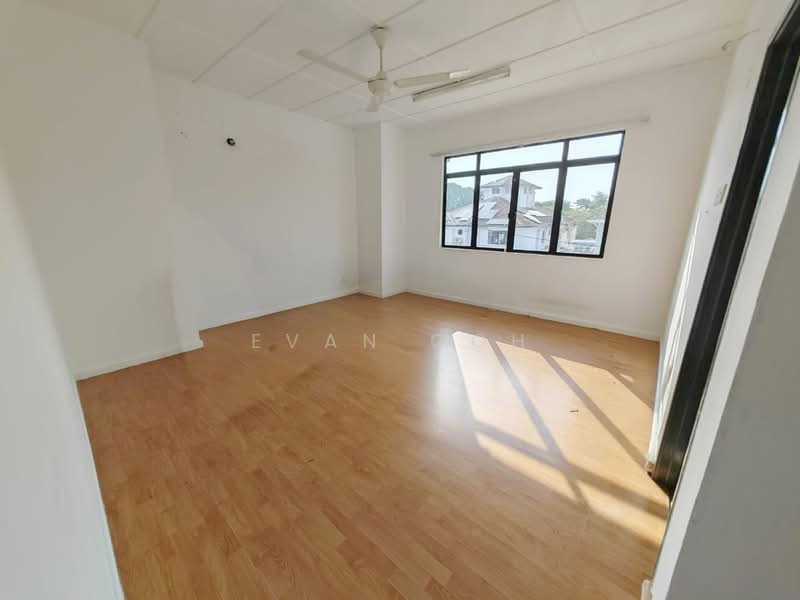Semi-Detached House for Sale in Taman Mutiara Indah (Puchong) - Evan Goh - Interior - PropertyGuru.com.my